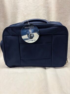 Samsonite Navy carry on bag
